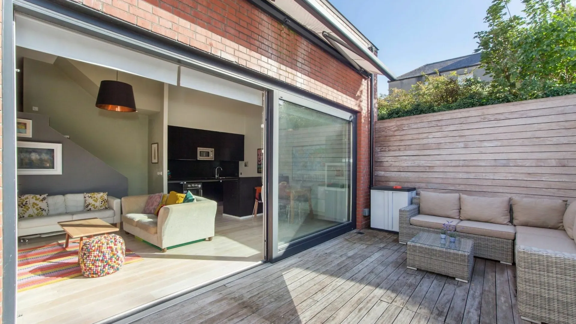 2 Bedroom Home With Private Patio Dublin 0*,